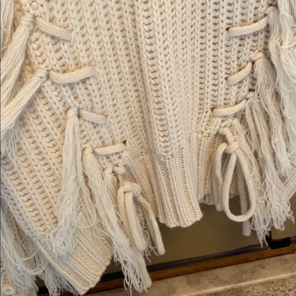 Cream Sweater - Picture 4 of 4